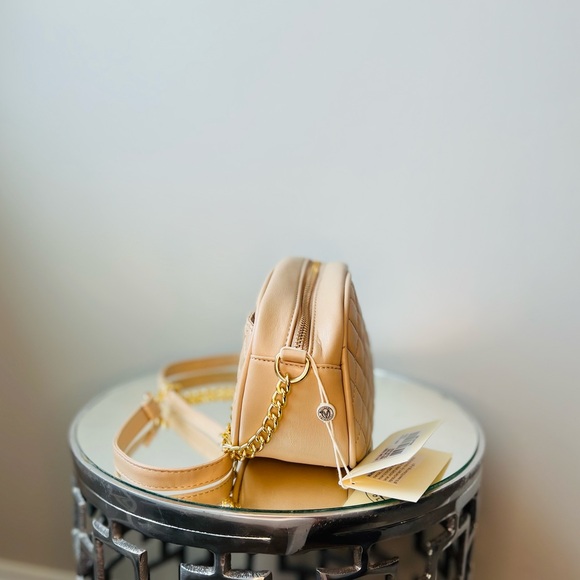 NWT!! Valentino Orlandi Quilted Crossbody purse in this gorgeous nude color. - Picture 3 of 10